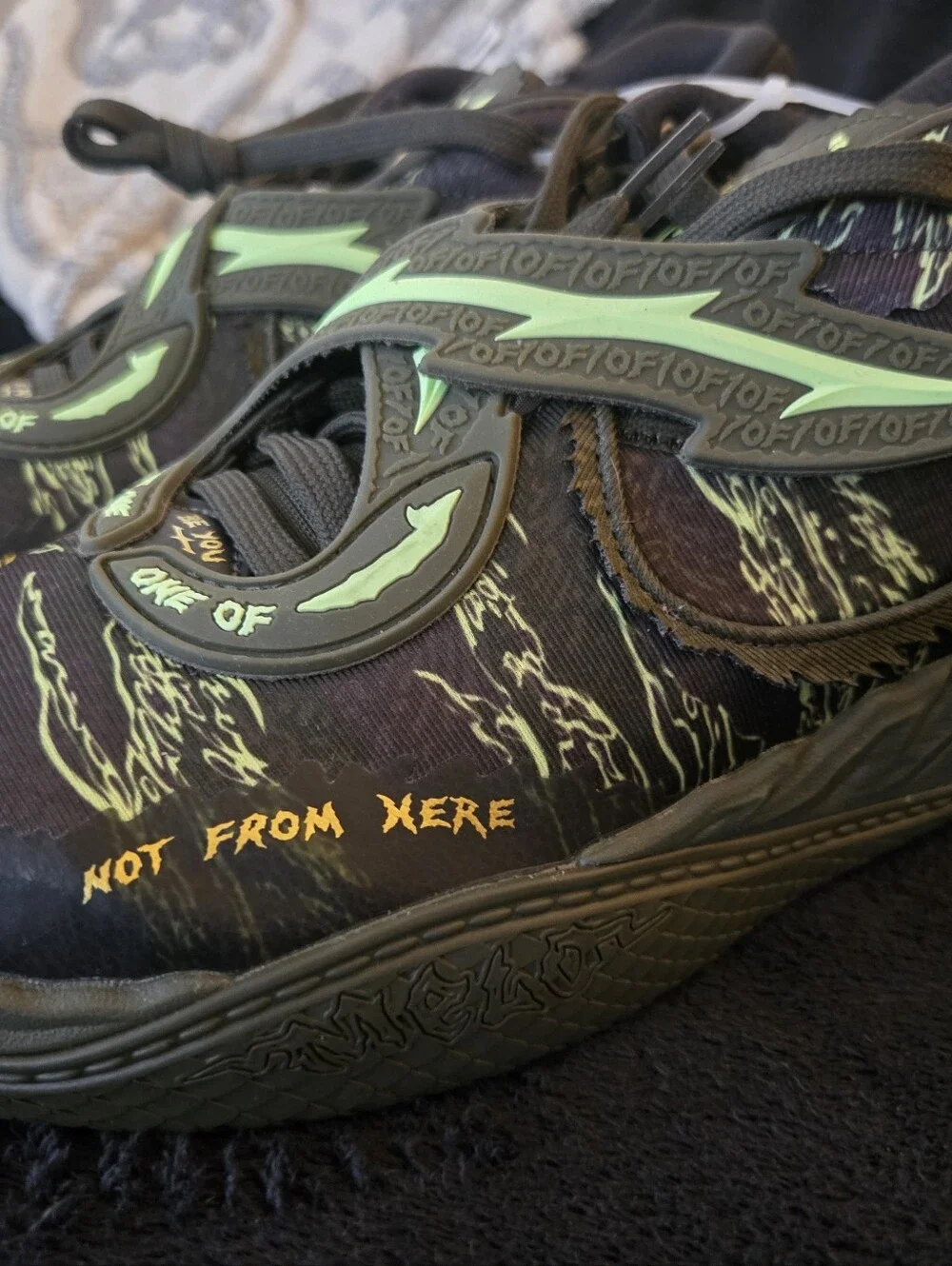 Men's PUMA  LIMITED EDITION.Black and Lime Patterned Low-Top Sneakers